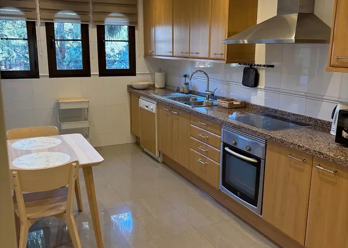 Modern 2 Bedroom - Hacienda Del Sol 아파트 에스테포나